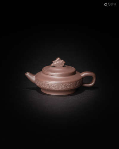 紫砂茶壺「周建英」款