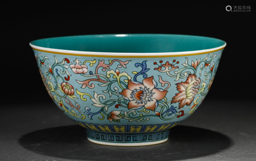 A CHINESE ENAMEL PAINTED FLORAL PORCELAIN BOWL