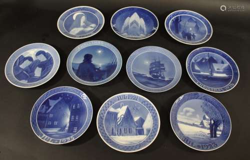 ROYAL COPENHAGEN CHRISTMAS PLATES - 1920'S a collection of e...