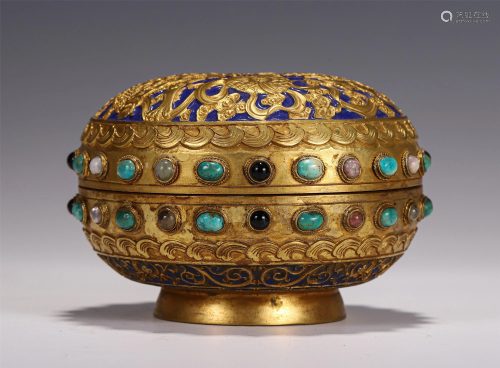 A CHINESE HARD-STONES INLAID BRONZE GILT BOX AND COVER