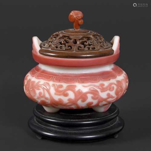 RARE BEIJING PINK OVERLAID WHITE GLASS TRIPOD CENSER Qing Dy...