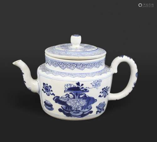 CHINESE BLUE & WHITE PORCELAIN TEAPOT probably Qing Dynasty,...