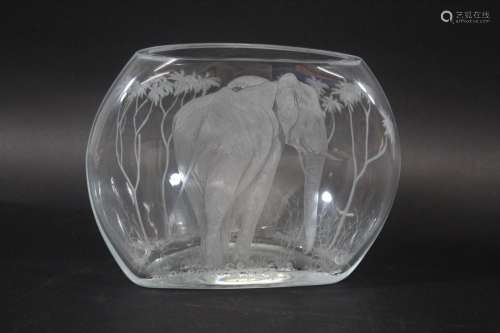DAVID SHEPHERD GLASS VASE - KENYA an etched glass vase with ...