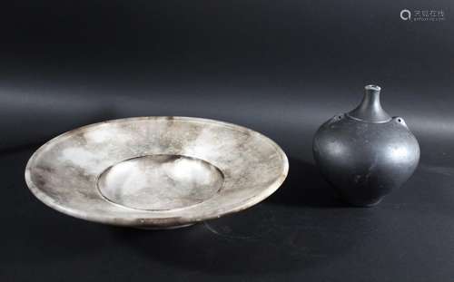 TIM ANDREWS (BORN 1960) - LARGE STUDIO POTTERY BOWL a large ...