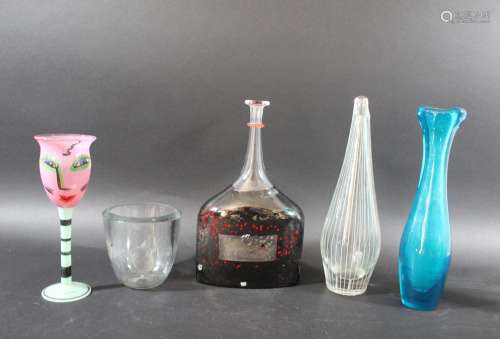 SWEDISH & OTHER GLASS a mixed lot including a Kosta Boda gla...