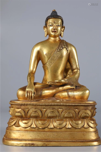 A GILT BRONZE SAKYAMUNI BUDDHA STATUE