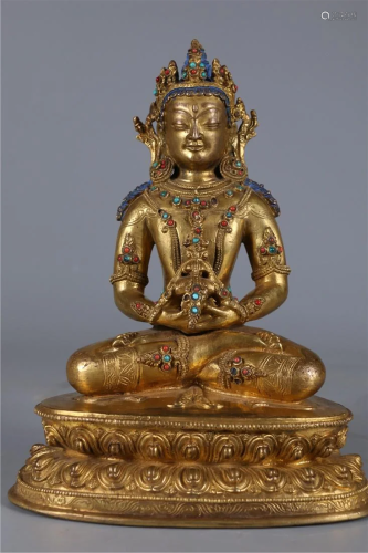 A GILT BRONZE AMITAYUS BUDDHA STATUE