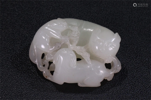 A Carved Jade Beast Shaped Ornament