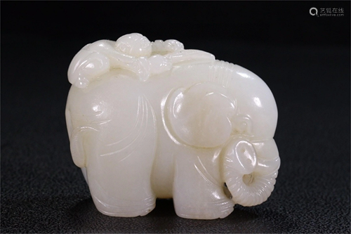 A Carved Jade Elephant Decoration