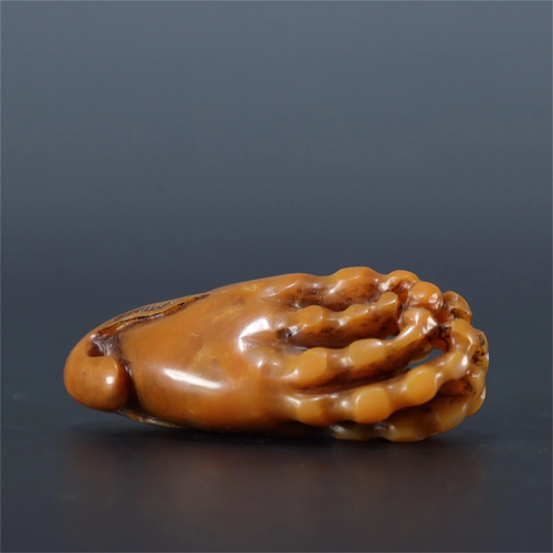 A Carved Tianhuang Stone Buddha Hand Shaped Ornament