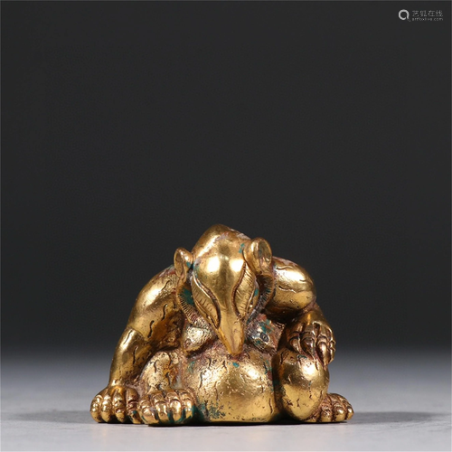 A Gilt Bronze Beast Shaped Decoration