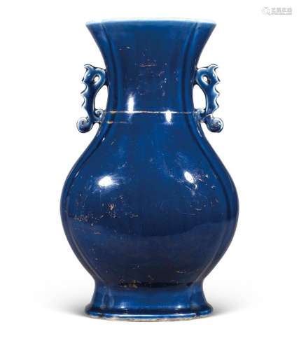 清雍正-乾隆 霁蓝釉描金山水人物纹龙耳海棠瓶
