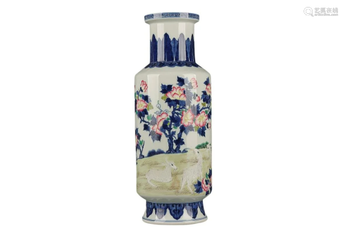 BLUE & WHITE AND DOUCAI 'GOAT AND FLOWER' MALLET VASE