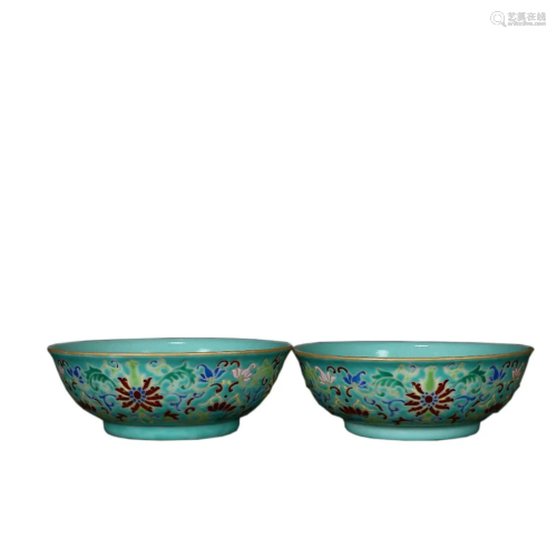 GREEN-GROUND FAMILLE-ROSE 'FLORAL' BOWL