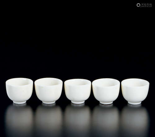 明代（1368～1644） 德化窑白釉茶杯 （五件一组）