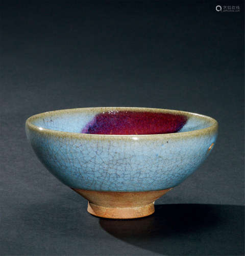 元代（1279～1368） 钧窑紫红斑碗