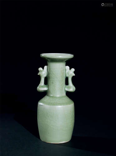 宋代（960～1279） 龙泉窑青瓷双凤耳瓶