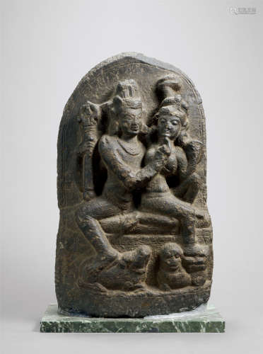 11世纪 帕拉风格黑石雕佛二尊像
