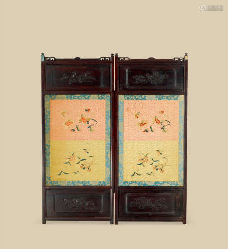 清乾隆（1736～1795） 紫檀嵌银丝嵌花卉纹刺绣山水人物花卉纹二折屏
