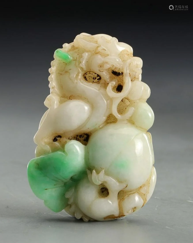 JADEITE DRAGON PATTERN PENDANT