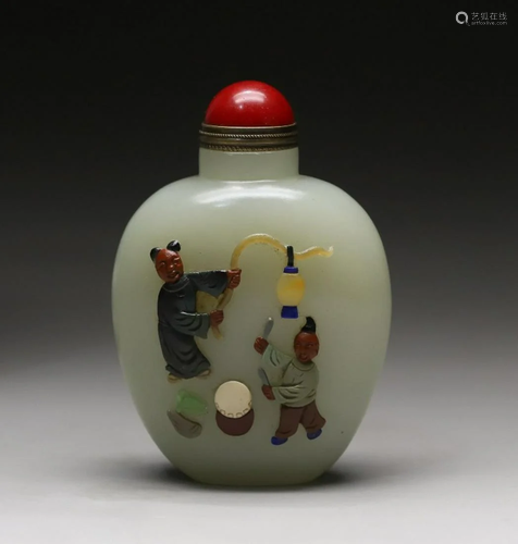 HETIAN JADE CHILD PATTERN SNUFF BOTTLE