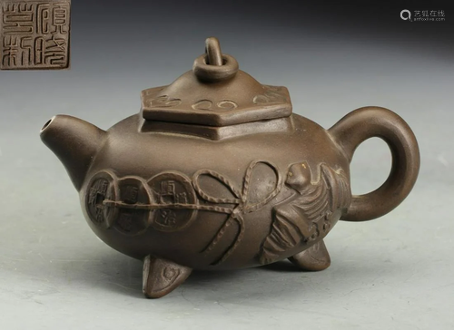 GU XIAOYING MARK ZISHA AUSPICIOUS PATTERN TEAPOT