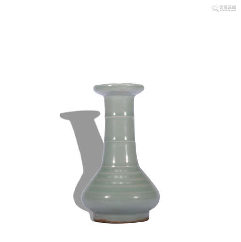 A Long quan kiln vase