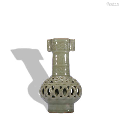 A Longquan kiln vase