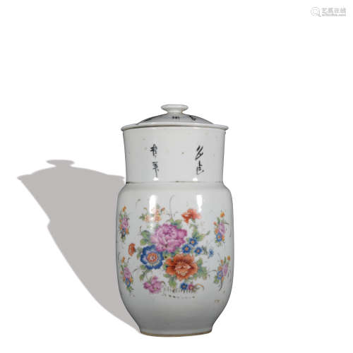 A Wu cai 'floral' jar and cover