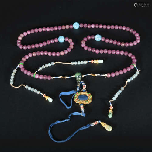 A set of court beads