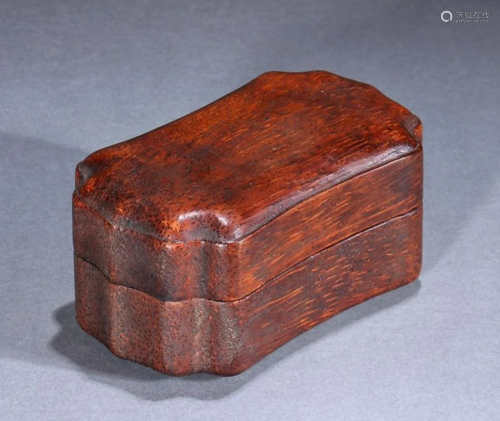BAMBOO CARVED BOX WITH COVER