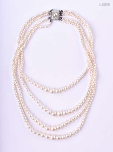 Perlencollier | Pearl necklace