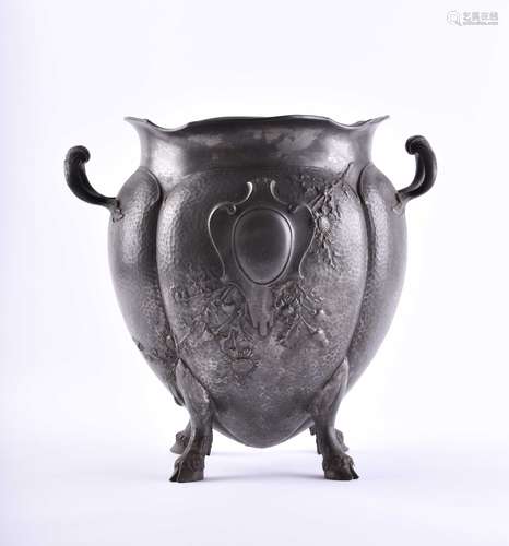 Jugendstil-Zinngefäß | Art Nouveau pewter vessel