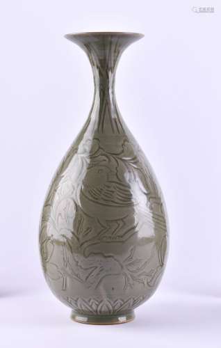 Yaozhou Vase China im Song Stil, wohl Ming | Yaozhou vase Ch...