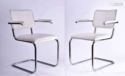 Paar Thonet Freischwinger S 64 | Pair of Thonet cantilever c...