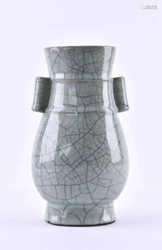 Seladon Hu-Vase China Qing Dynastie | Celadon Hu vase China ...