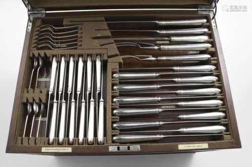 A CANTEEN OF OLD ENGLISH PATTERN FLATWARE & CUTLERY (and con...