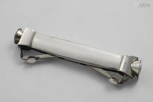 A GEORGE V DOUBLE-ENDED MOUNTED STEEL CIGAR CUTTER by Asprey...