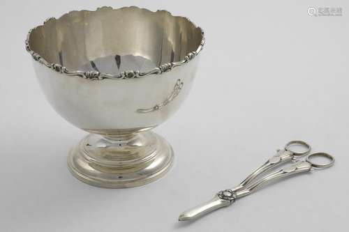 A GEORGE V ROSE BOWL on a domed circular foot with an applie...