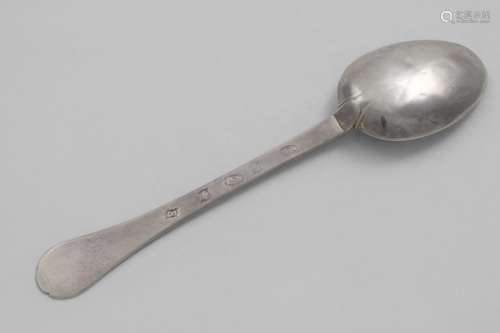 AN EARLY QUEEN ANNE WEST COUNTRY TREFID SPOON with the prick...
