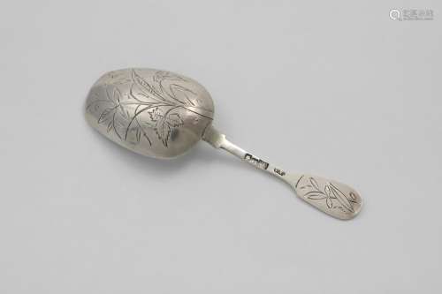 A LATE 19TH CENTURY RUSSIAN FIDDLE PATTERN CADDY SPOON OR SC...