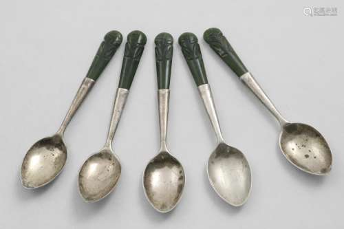 A SET OF FIVE EARLY 20TH CENTURY NEW ZEALAND COFFEE SPOONS w...