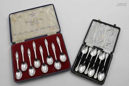 AN EDWARD VIII CASED SET OF EIGHT TEA SPOONS each representi...