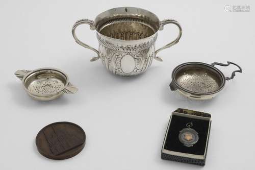 AN EDWARDIAN BRITANNIA-STANDARD PORRINGER OR TWO-HANDLED CUP...