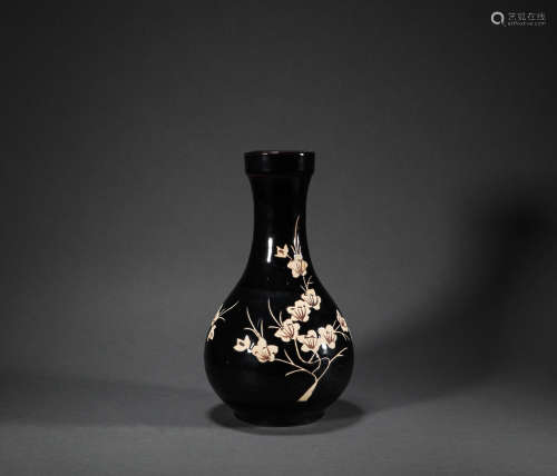 Song Dynasty - Jizhou Kiln Carved Plum Vase
