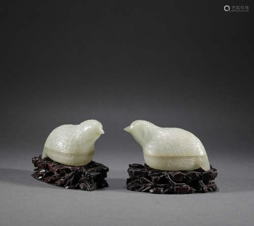 Qing Dynasty - A Pair of Hetian Jade Quail