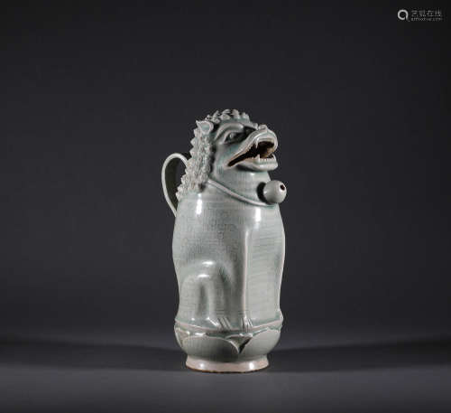 Song Dynasty - Celadon Auspicious Beast Pot