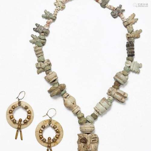 Collier mixtèque en pierre dure, Puebla, Mexique, vers 400-6...