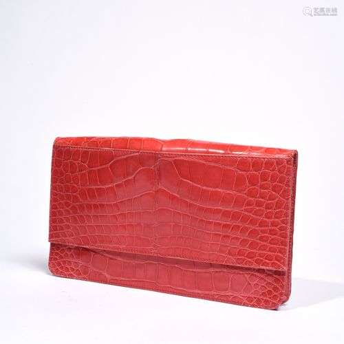 Collection Safia Al Rashid Pochette 26 cm en crocodile corai...