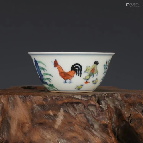 Ming dynasty cup with chicken painting